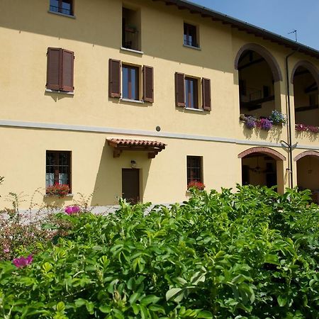 Cascina Delle Mele Bed & Breakfast Vittuone Eksteriør bilde