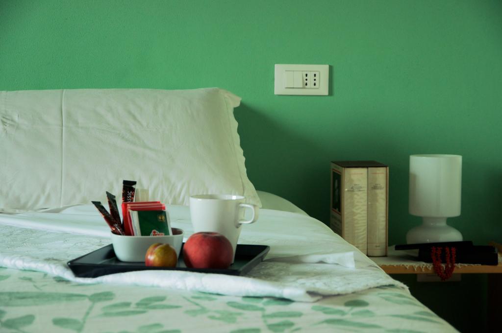 Cascina Delle Mele Bed & Breakfast Vittuone Eksteriør bilde