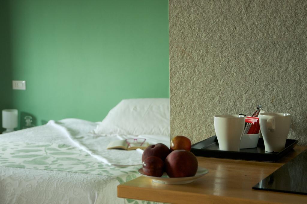 Cascina Delle Mele Bed & Breakfast Vittuone Eksteriør bilde